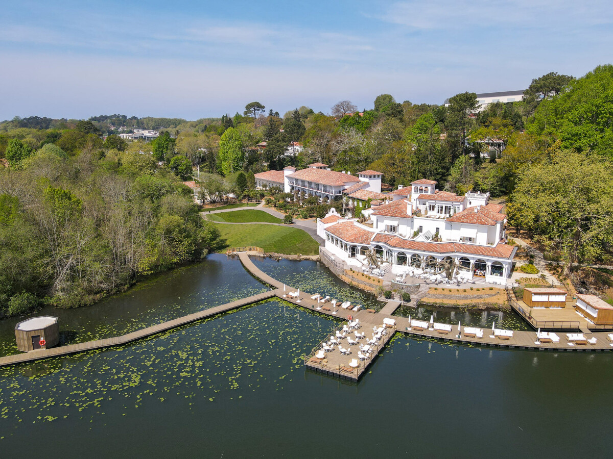 brindos-lac-chateau-brindos-lac-chateau-1