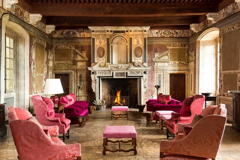 chateau-de-bagnols-relais-chateaux-lounge