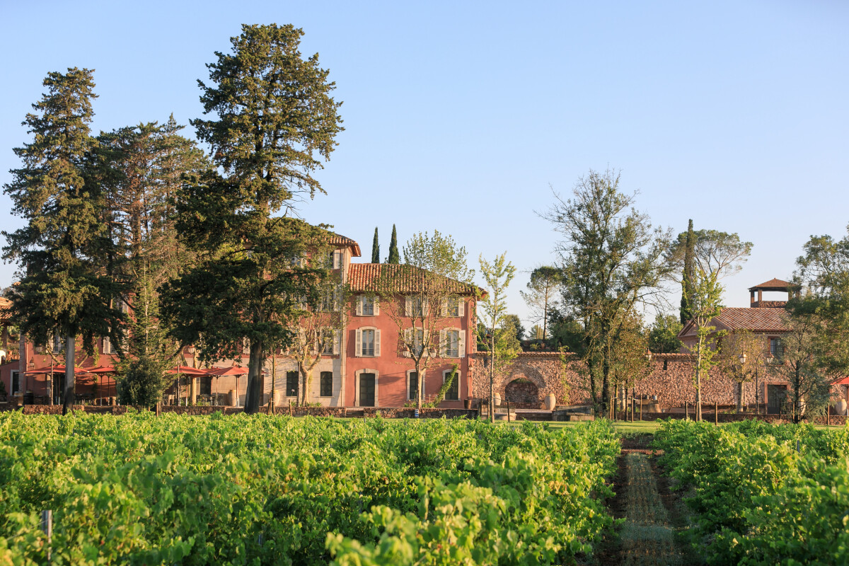 https://www.vendomtalents.com/image/galleries/chateau-saint-roux-saint-roux-photo-1