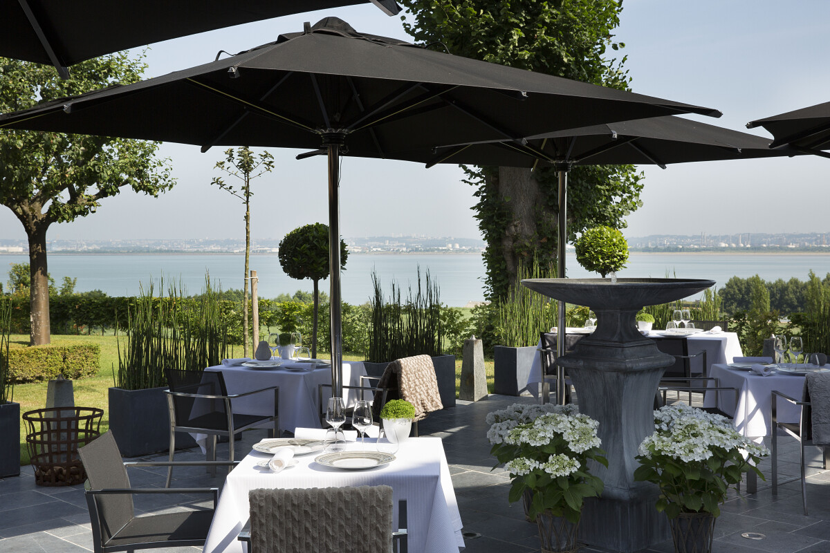 collection-saint-simeon-terrasse-1