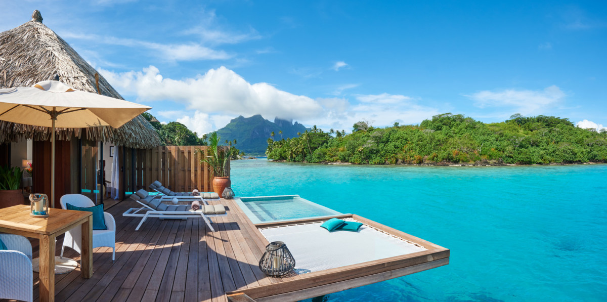 conrad-bora-bora-nui-4-conrad-bora-bora-nui-royal-pool-overwater-villa