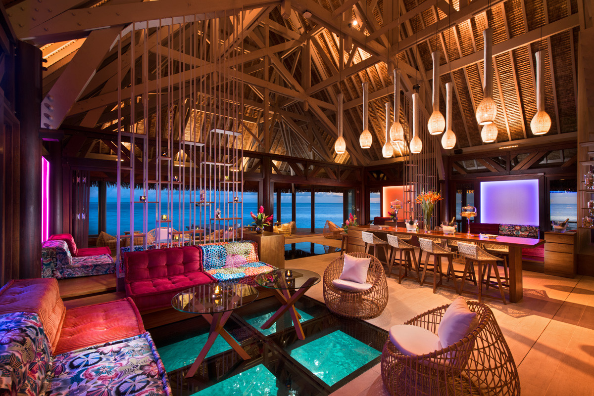 conrad-bora-bora-nui-conrad-bora-bora-nui-upa-upa-lounge-bar