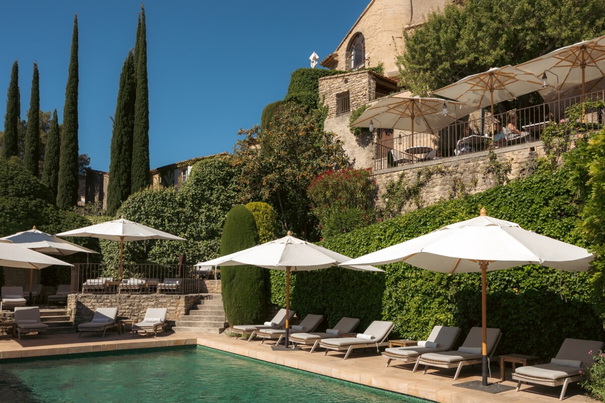 crillon-le-brave-6a4cf9386ab72