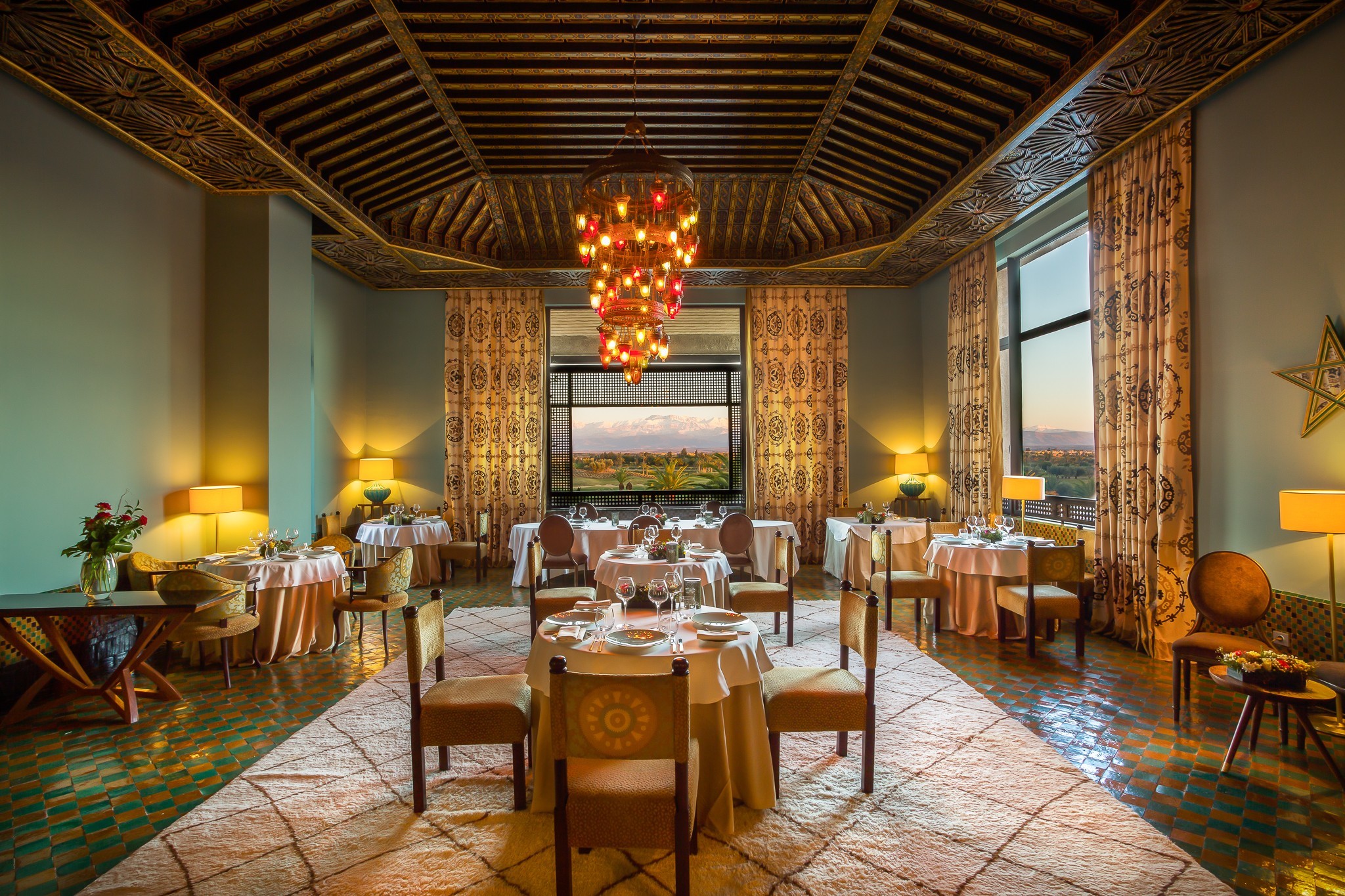 fairmont-royal-palm-section-privee-du-bar-1-compressed