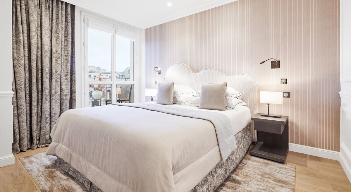 grand-hotel-du-palais-royal-6aa9023184533