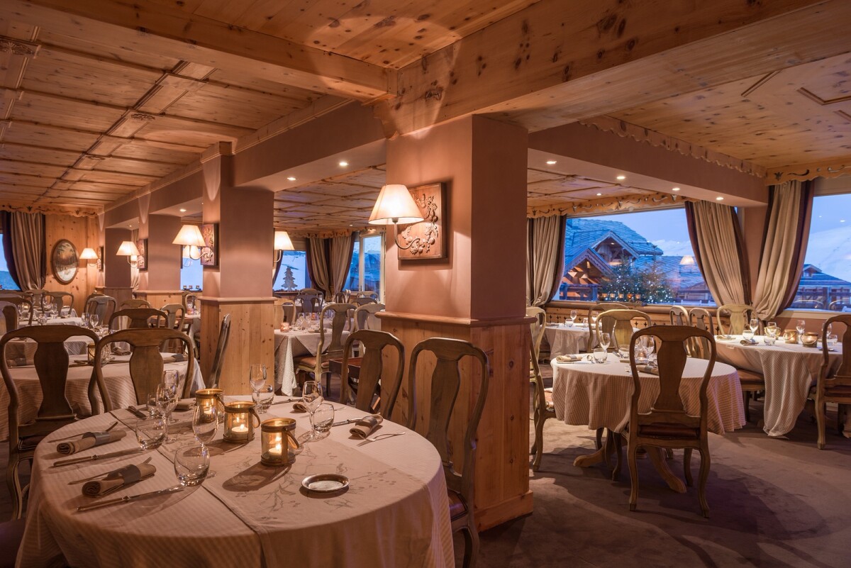 hotel-au-chamois-dor-6a54f19de57cd