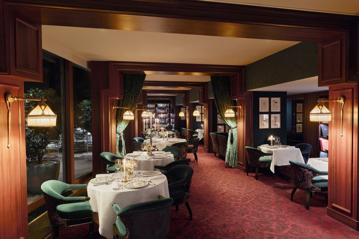 hotel-barriere-le-fouquets-693c4ea599d42