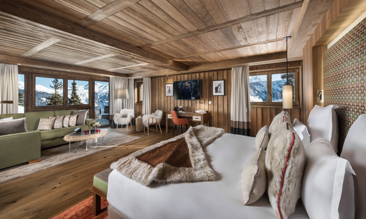 hotel-barriere-les-neiges-courchevel-barrierelesneiges-prestigejuniorsuite-at-marcberenguercom-1