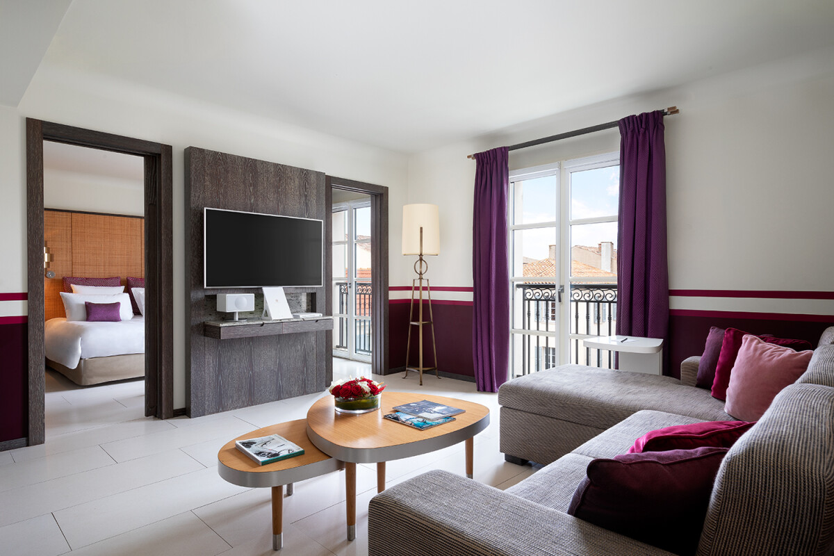 hotel-de-paris-saint-tropez-hotel-de-paris-saint-tropez-suite-prestige-salon-matteo-barro