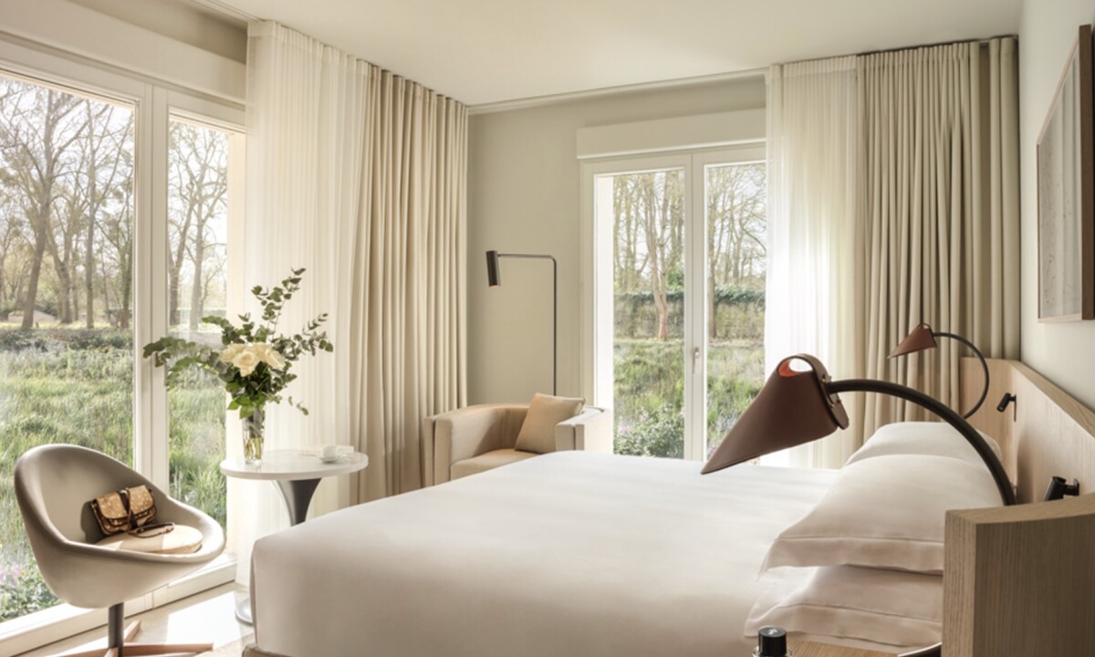 hotel-le-grand-pavillon-chantilly-698c78cdb214b