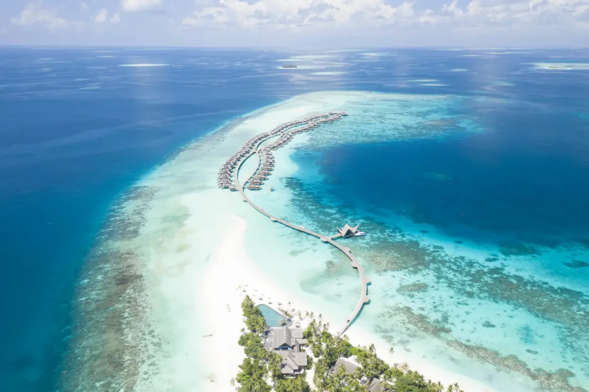 https://www.vendomtalents.com/image/galleries/joali-maldives-97696-root-hotel-setting-sea