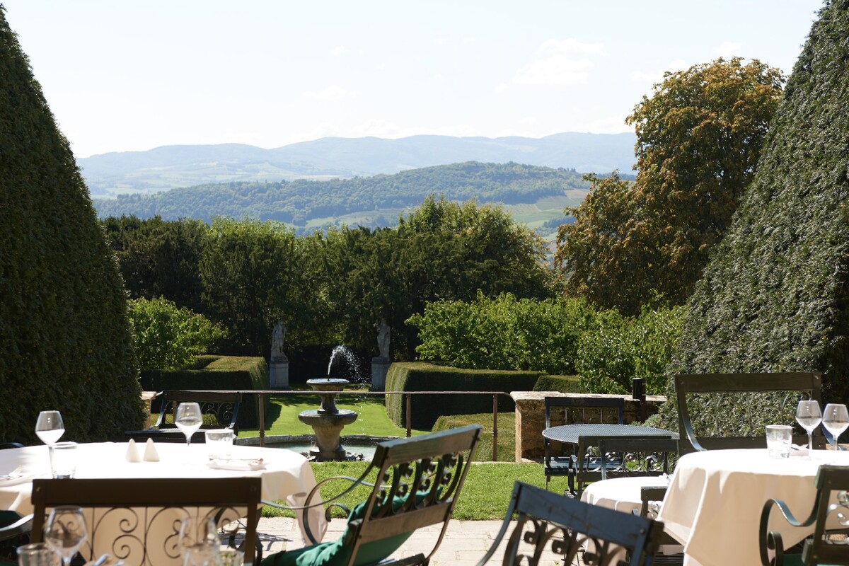 le-chateau-de-bagnols-698d87b1ddfa8