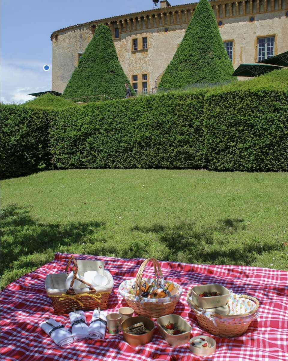 le-chateau-de-bagnols-698d87c0283b7