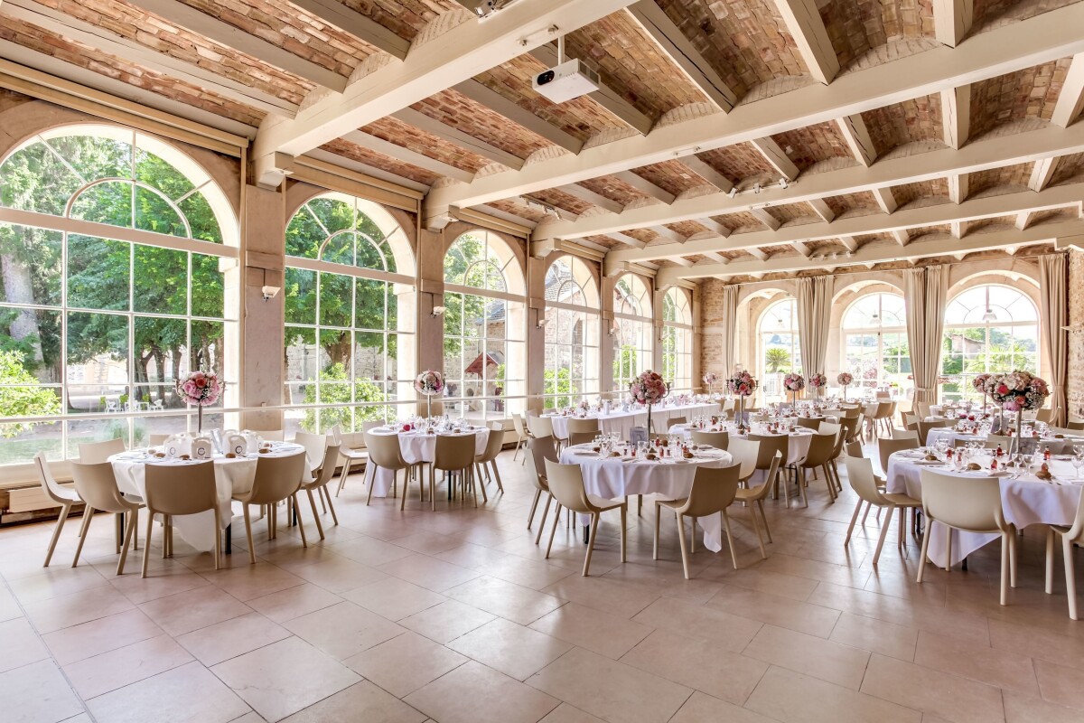 le-chateau-des-ravatys-698dfa5176f3c