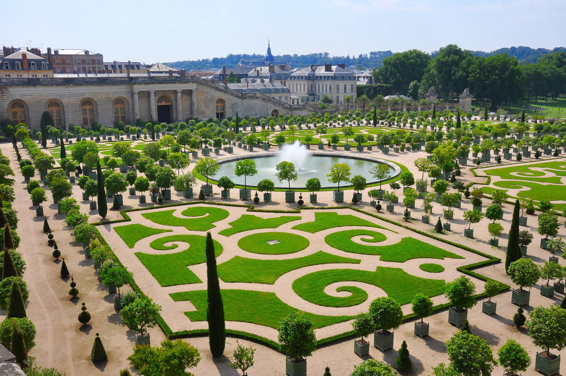 le-grand-controle-le-grand-controle-facade-resized