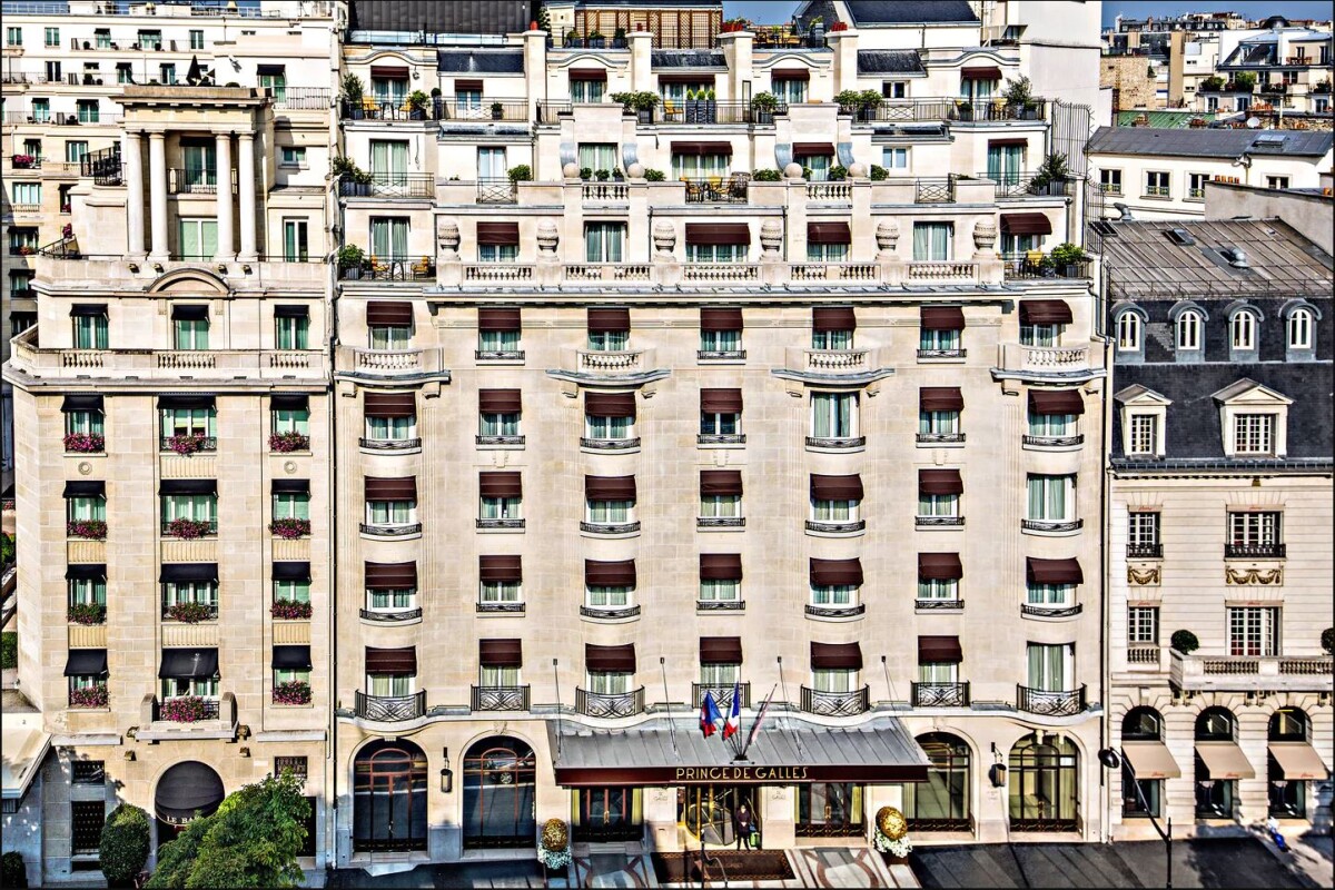 le-prince-de-galles-a-luxury-collection-hotel-facade-pdg