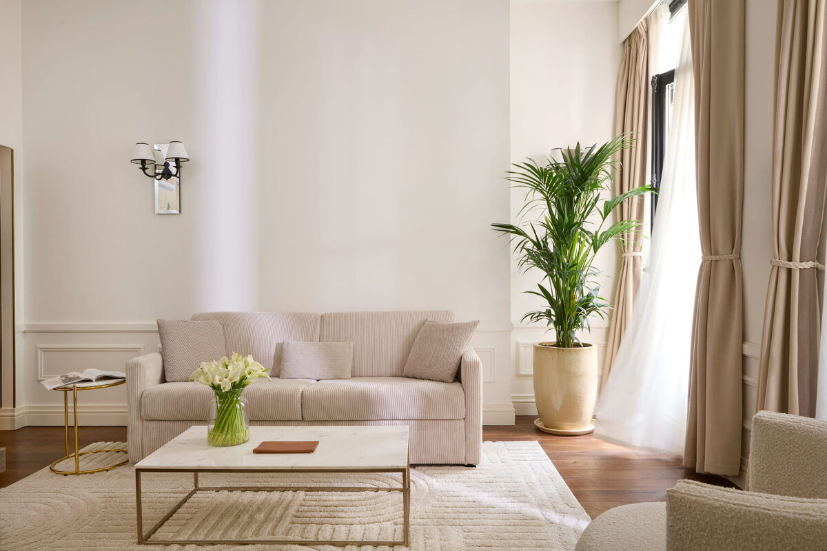 maison-delano-6a47abb71d1bc
