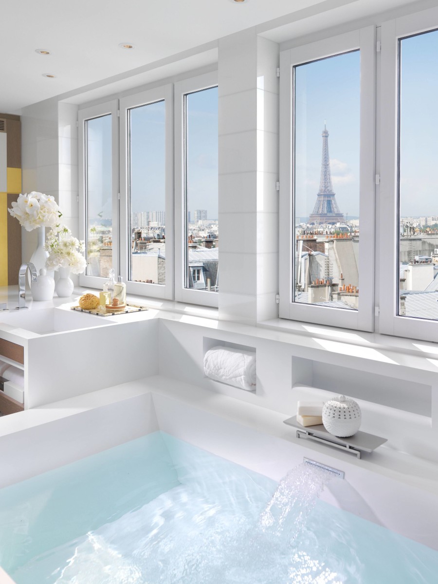 mandarin-oriental-paris-paris-suite-presidential-suite-bathroom