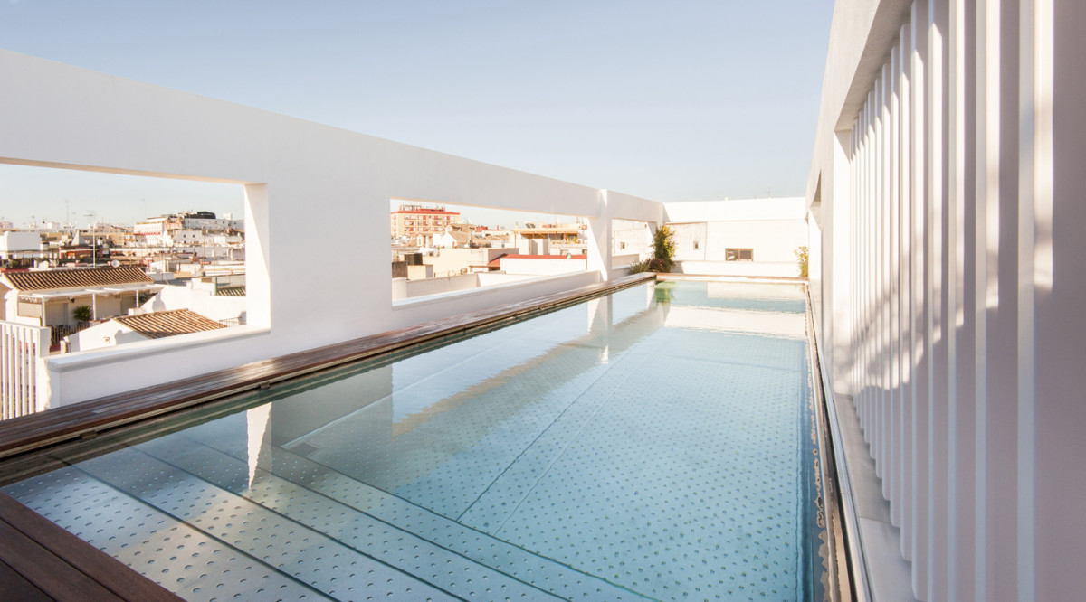 mercer-sevilla-mercer-hotel-sevilla-18-rooftop-pool