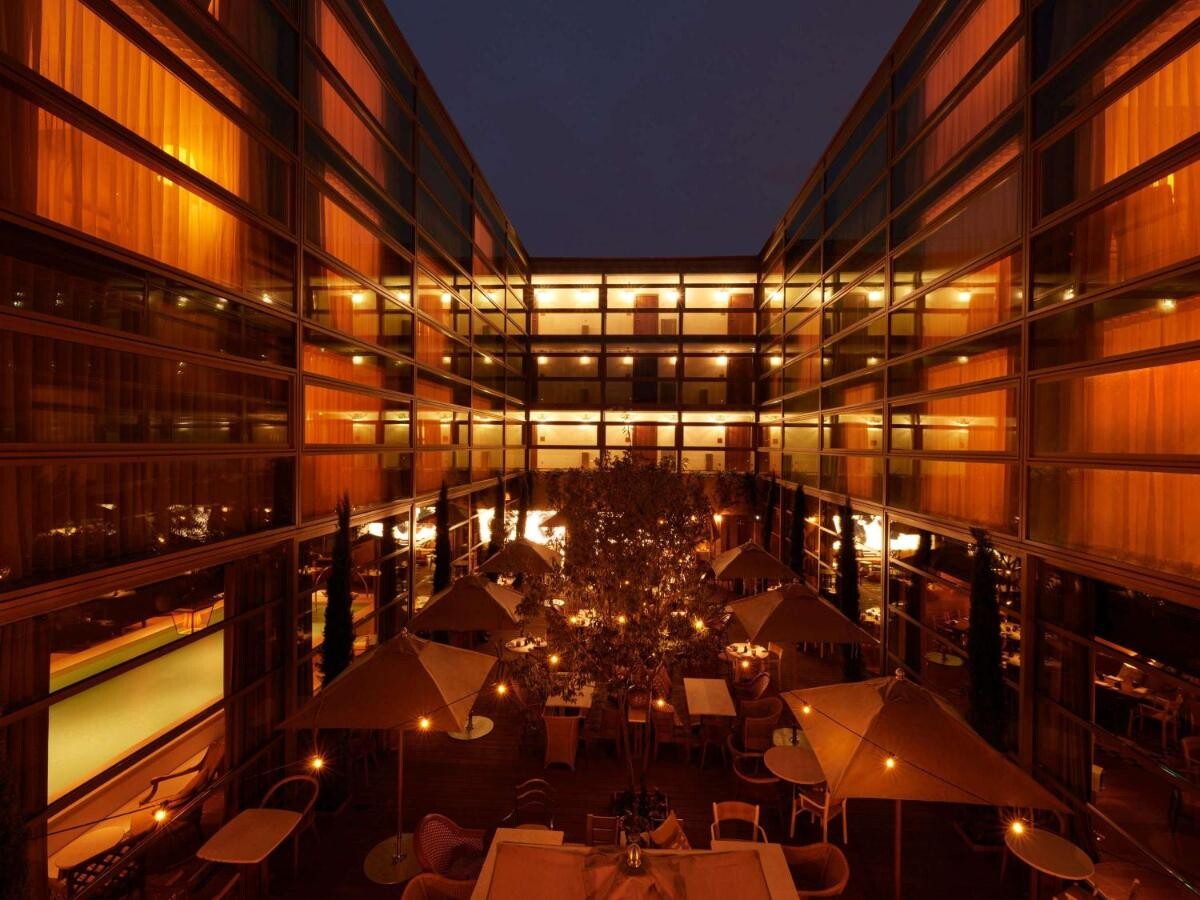 mondrian-bordeaux-les-carmes-553760201