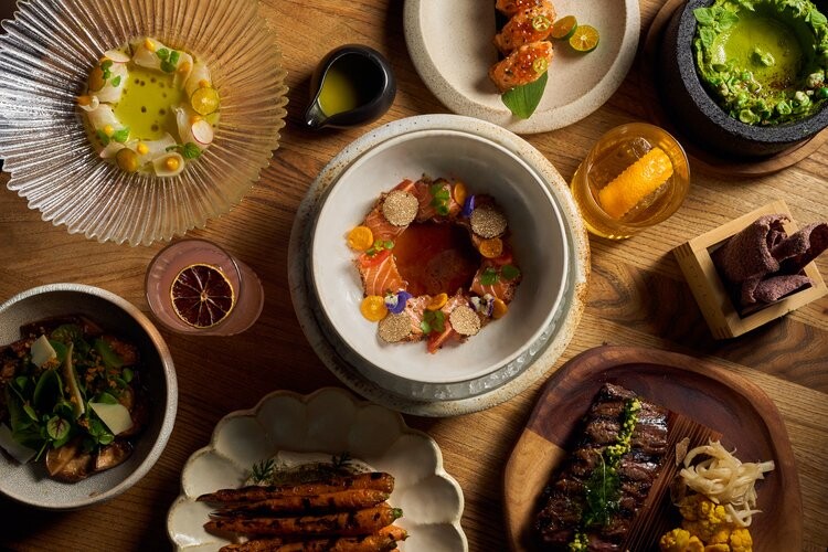 riviera-dining-group-fulltablespread-1