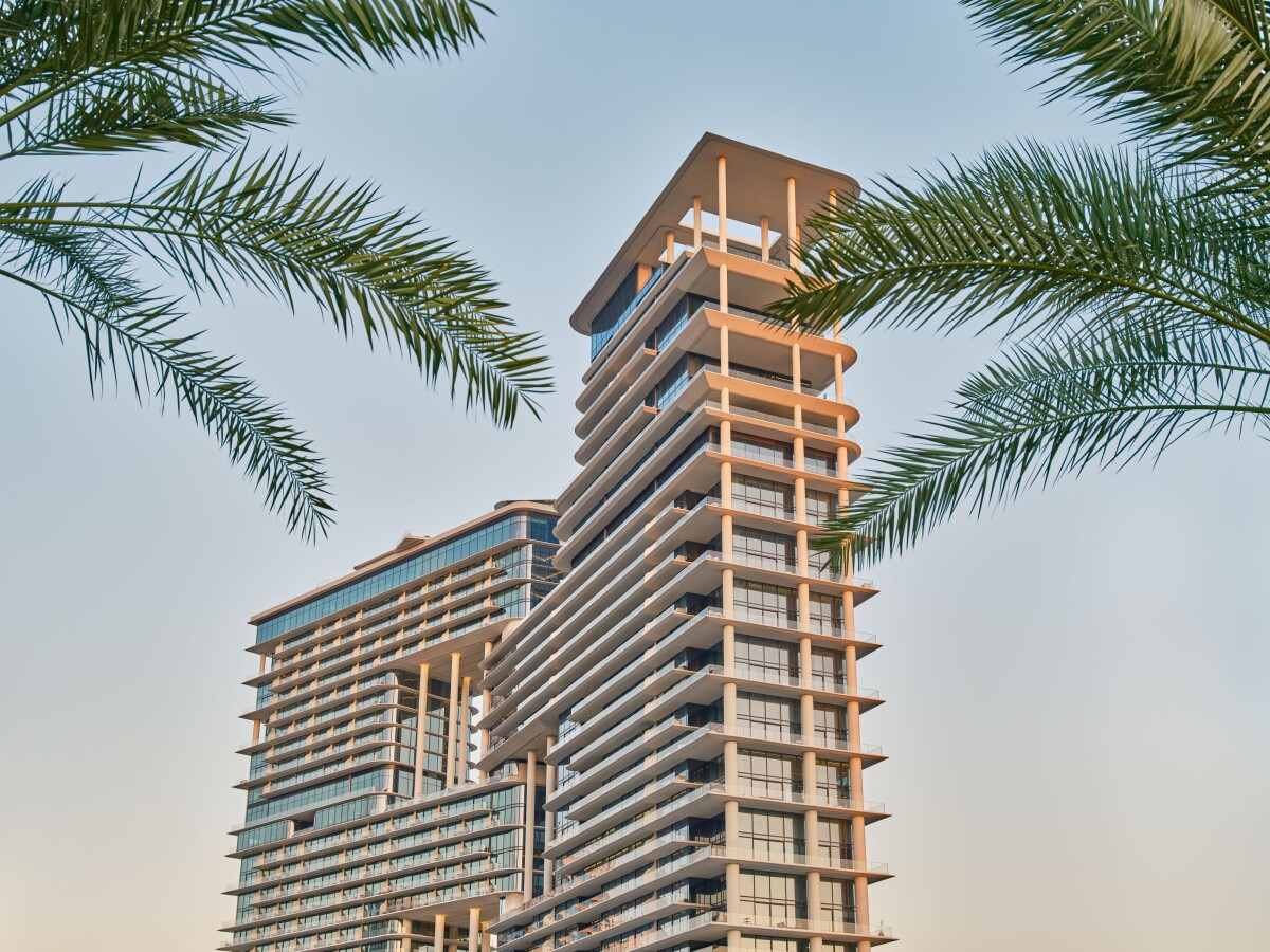 the-lana-the-lana-exterior-sunset-palms-dorchestercollection
