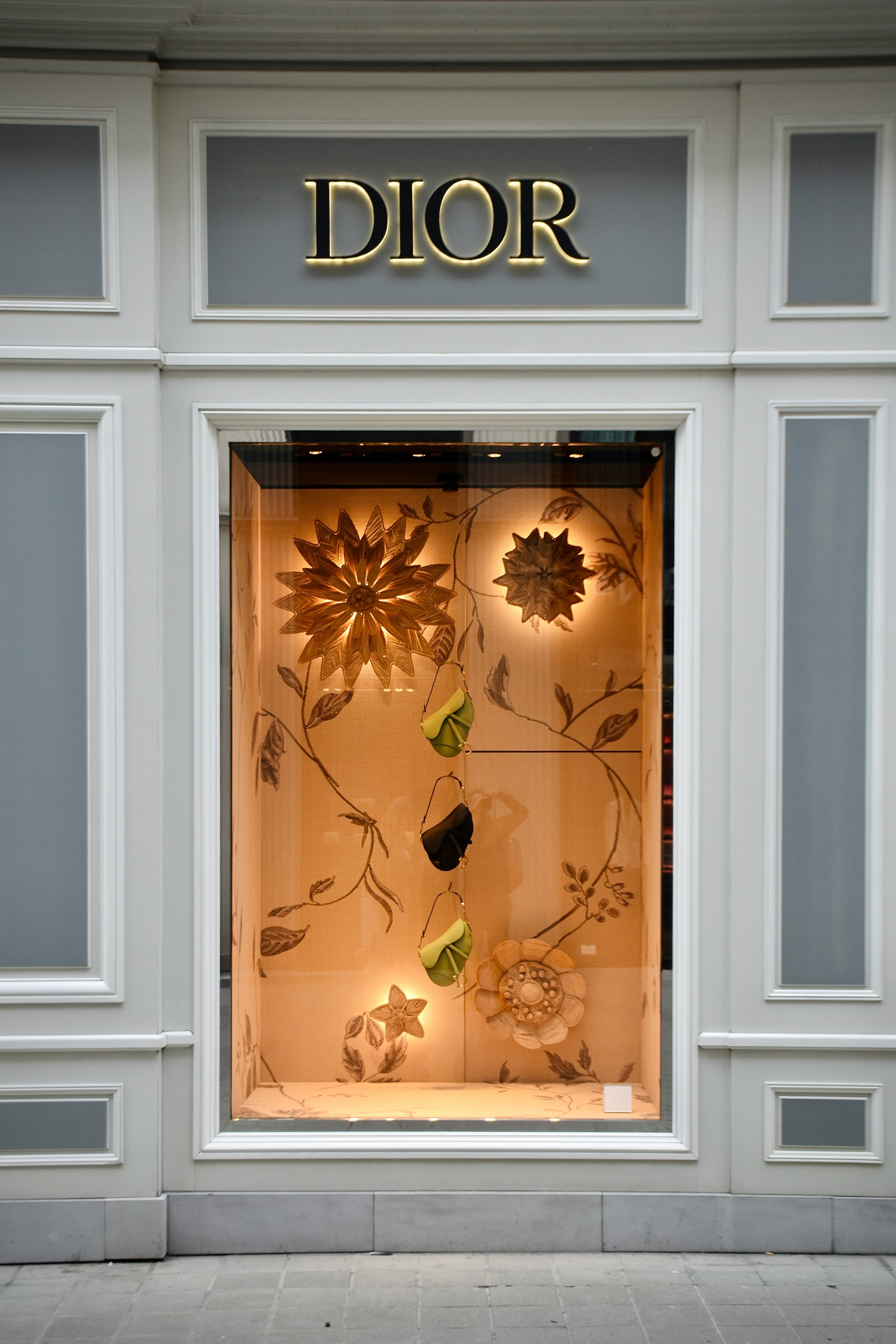 news-main-dior-choisit-shanghai-pour-son-defile-croisiere-2028.1790770870.jpg