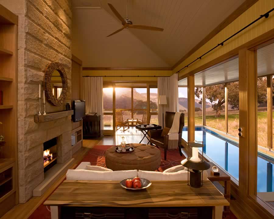 news-main-emirates-oneonly-wolgan-valley-australias-ultra-luxury-conservation-resort.jpg