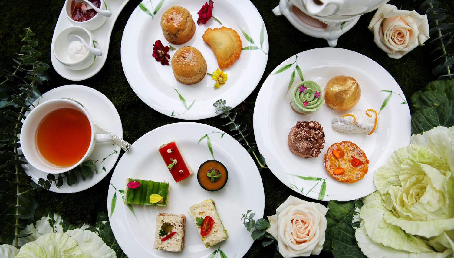 news-main-executive-pastry-chef-pablo-gicquels-vegan-gluten-free-afternoon-tea-at-mandarin-oriental-bangkok.1569838018.jpg