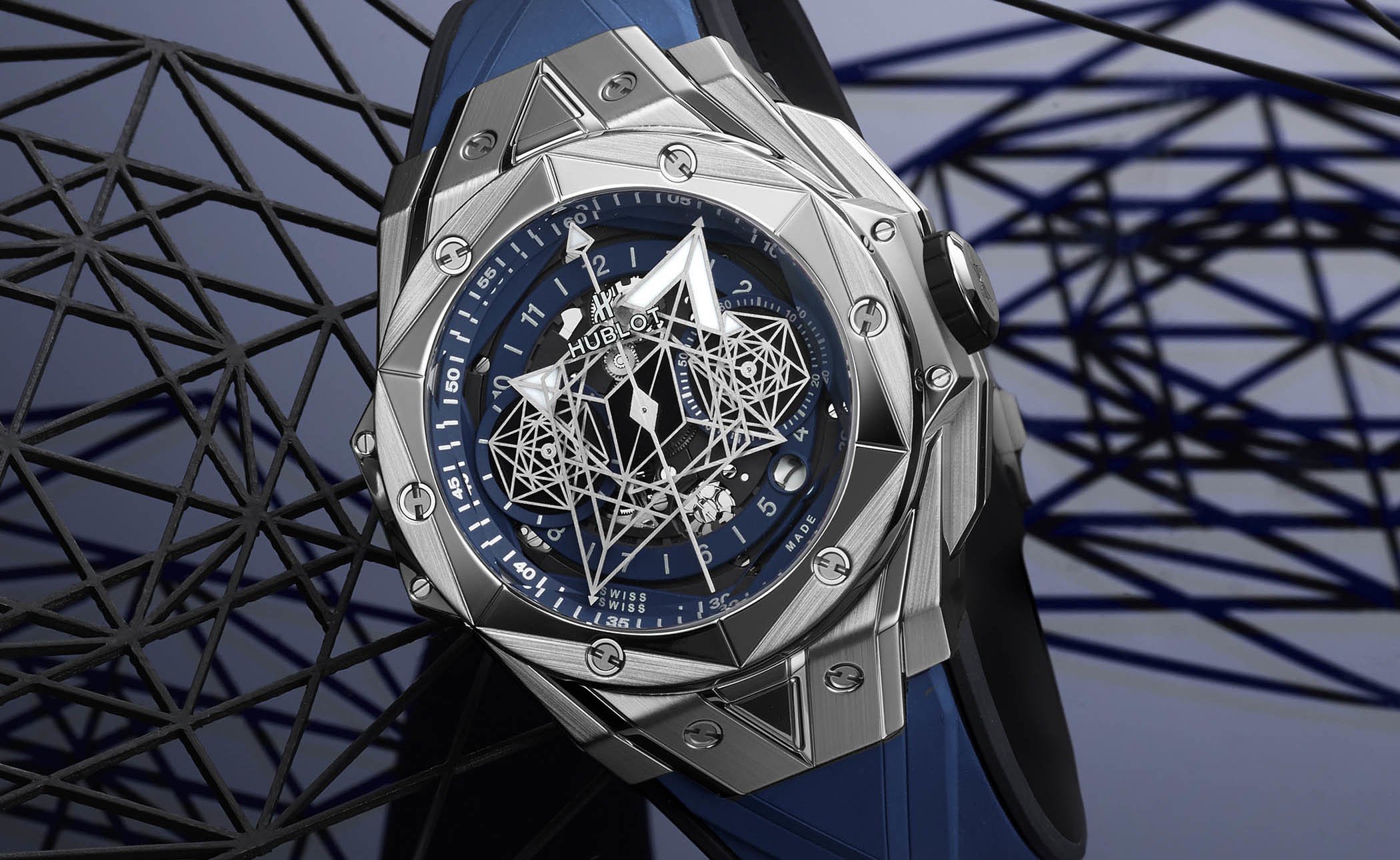 news-main-hublot-rejoint-lexpedition-polar-pod-imaginee-par-jean-louis-etienne.1646670372.jpg