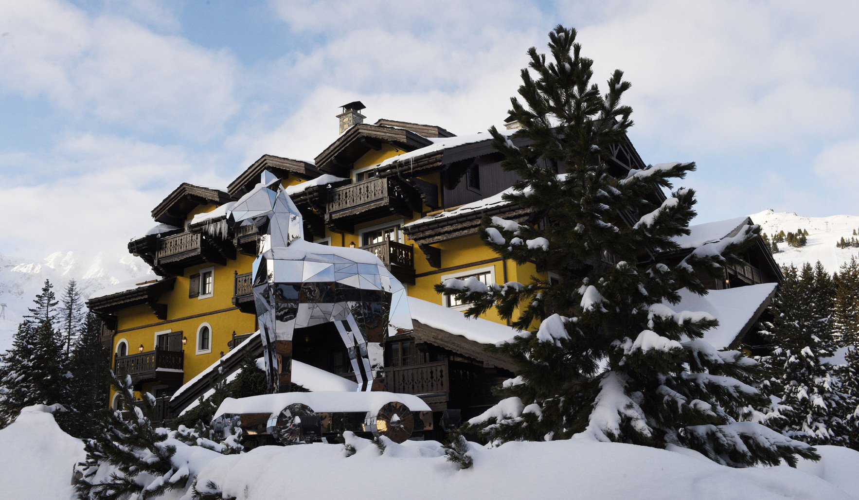 HOTEL CHEVAL BLANC COURCHEVEL HOTEL-CHEVAL-BLANC-C