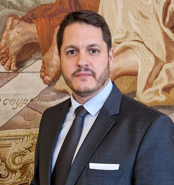 news-main-jerome-legendre-directeur-general-du-cercle-de-lunion-interalliee-un-parcours-exceptionnel-au-coeur-du-luxe-et-de-lart-du-service.1743776562.jpeg