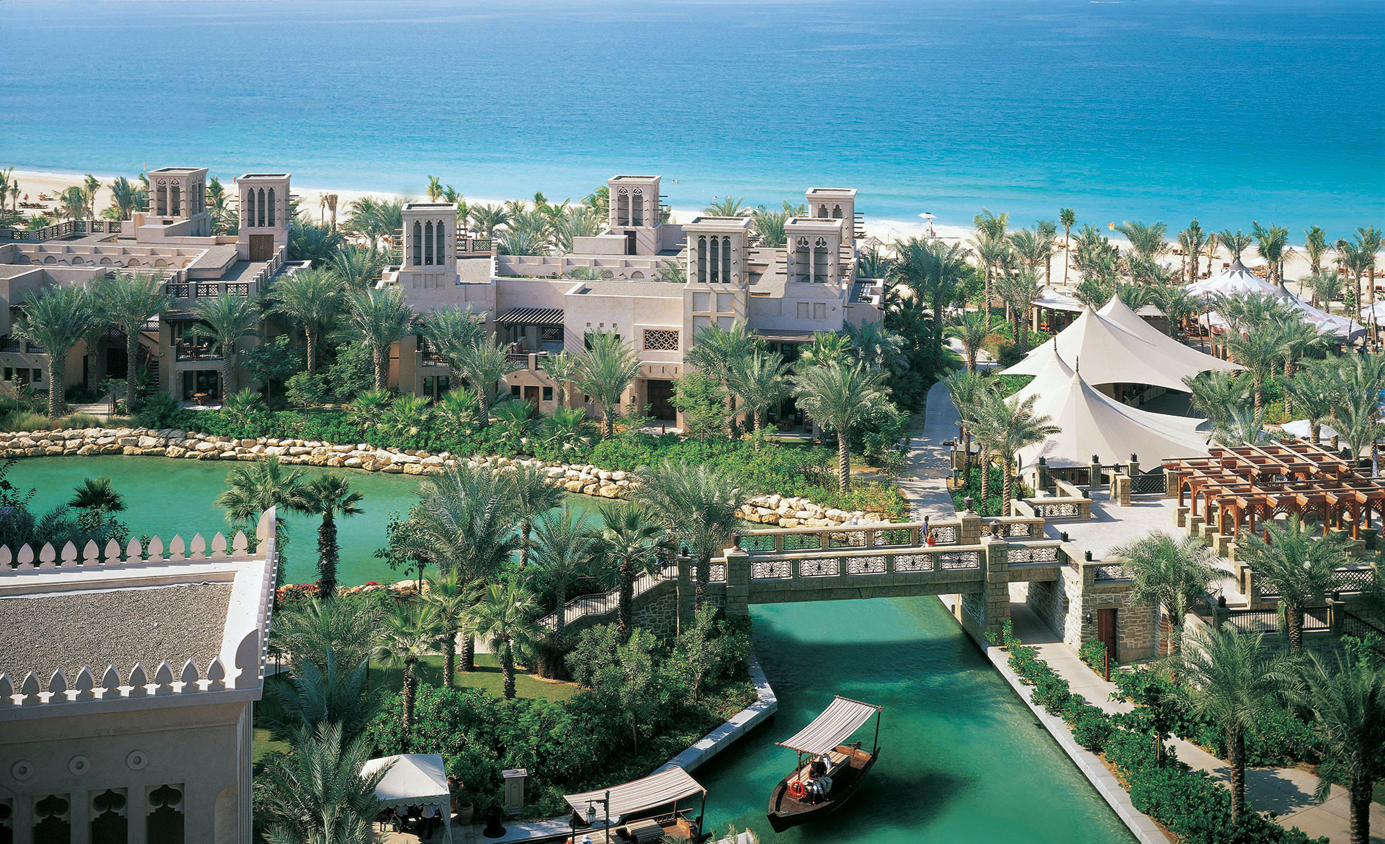 news-main-jumeirah-al-qasr-reveals-total-room-refurbishment.1547746098.jpg