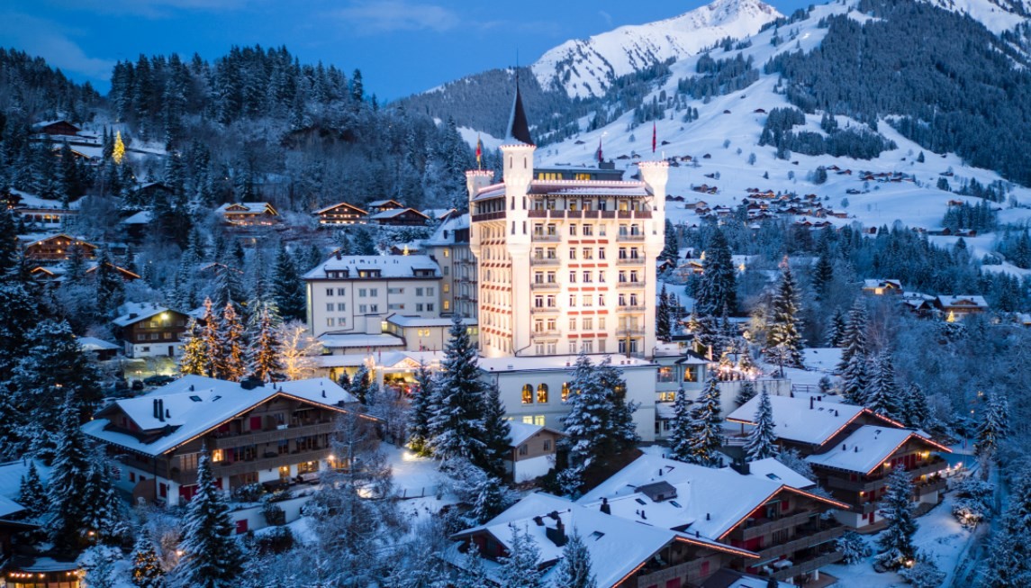 https://www.vendomtalents.com/image/news/news-main-la-magie-de-lhiver-en-famille-au-gstaad-palace.1606735521.jpg