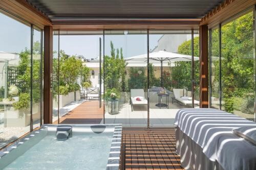 news-main-le-bristol-paris-devoile-la-suite-eden-un-jardin-suspendu-dedie-au-bien-etre.1755848371.jpg