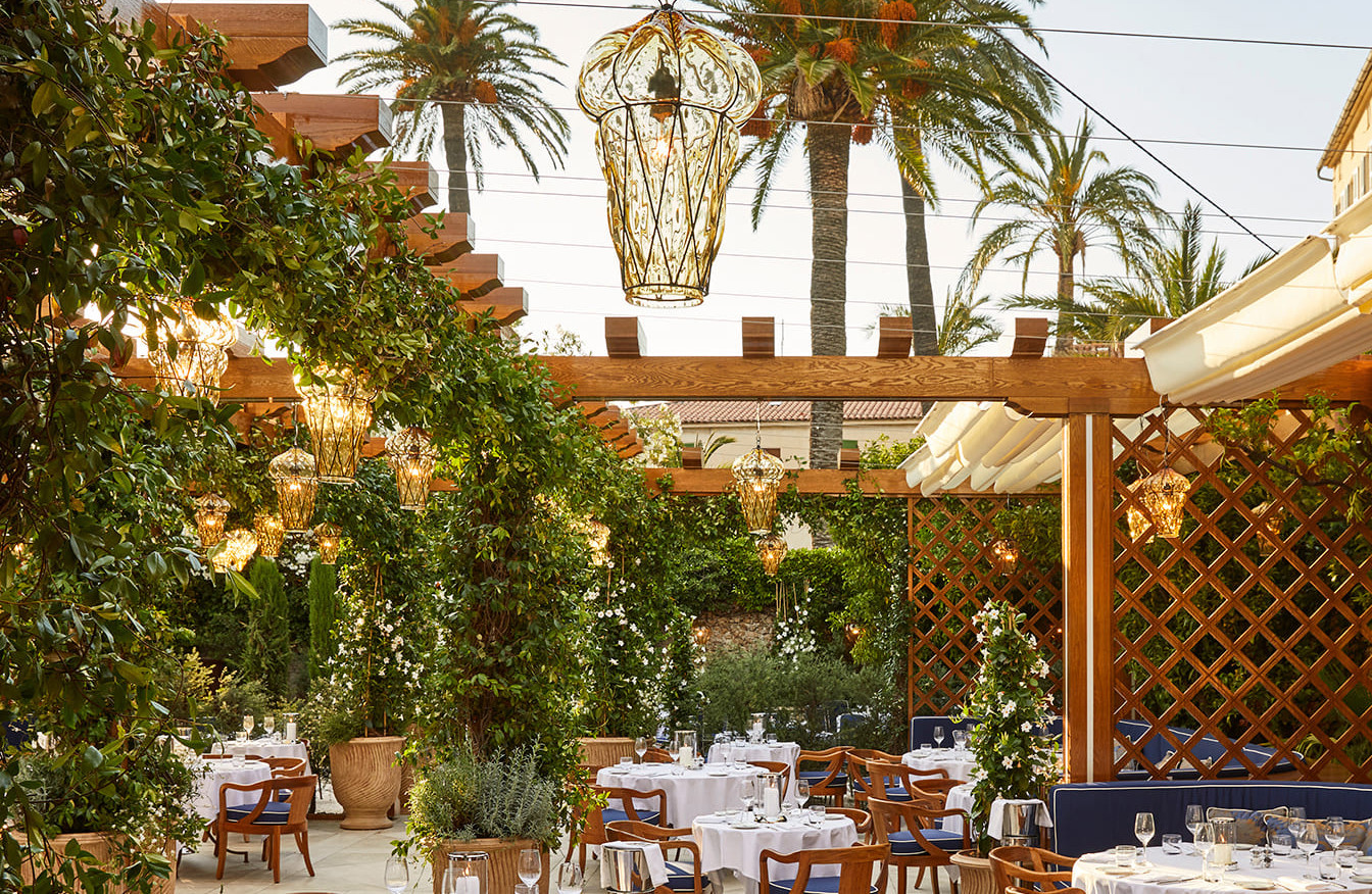 news-main-le-cipriani-a-belmond-hotel-inaugure-son-restaurant-a-saint-tropez.1625830229.jpg