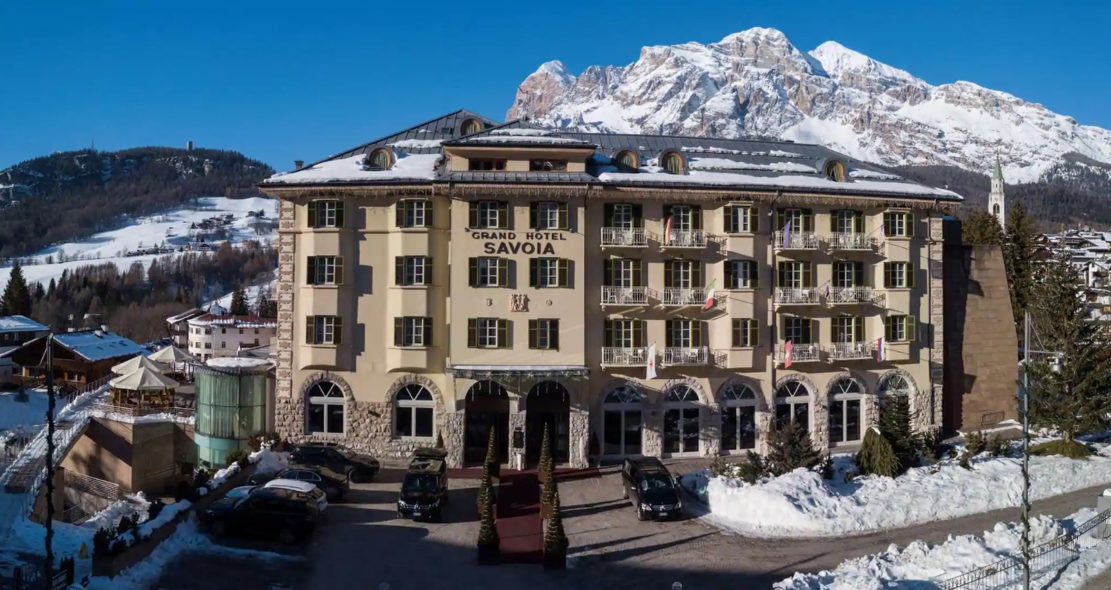 news-main-le-grand-hotel-savoia-radisson-collection-et-les-residences-radisson-savoia-palace-ouvrent-leurs-portes-au-coeur-des-dolomites.1614770295.jpg