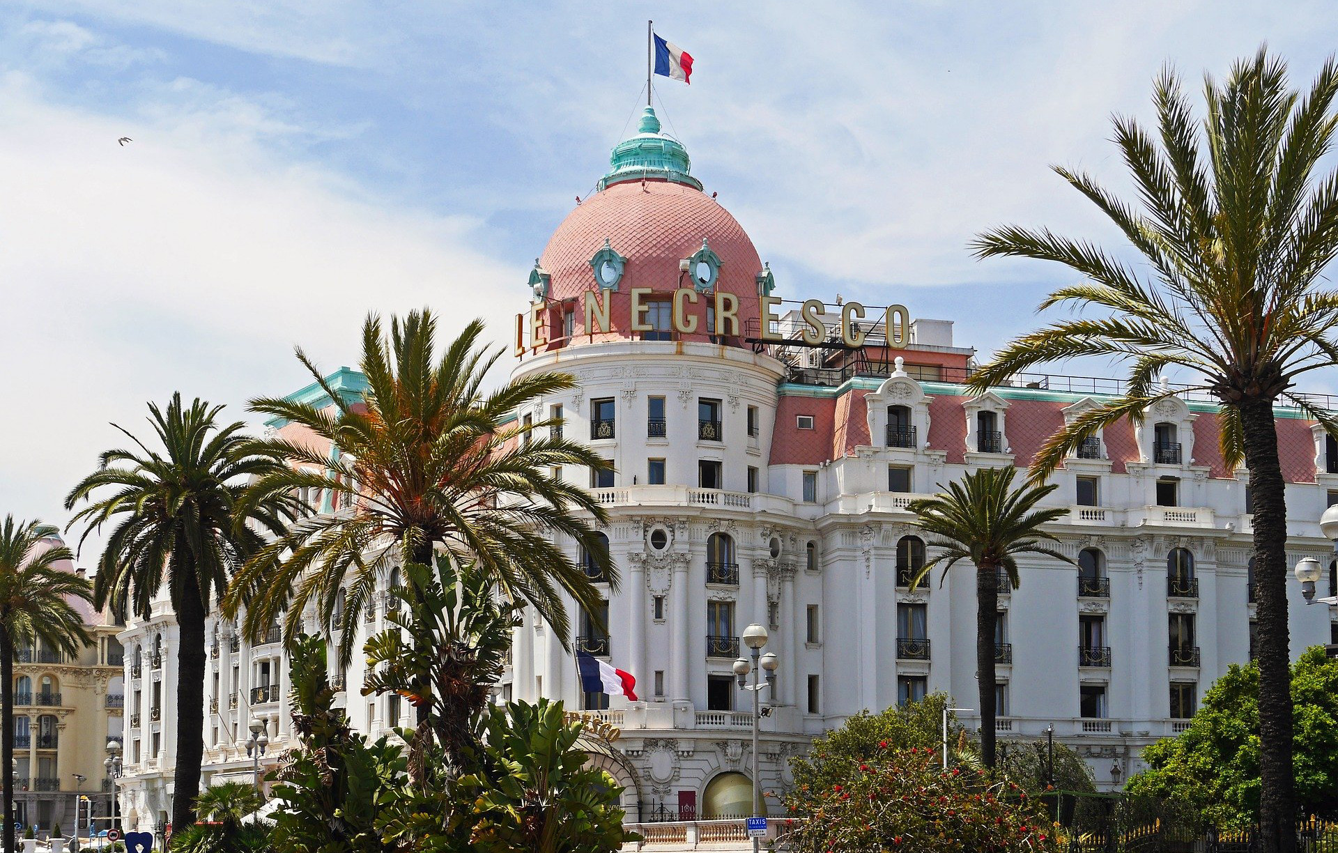 news-main-le-negresco-rouvrira-le-6-mai.1619693549.jpg