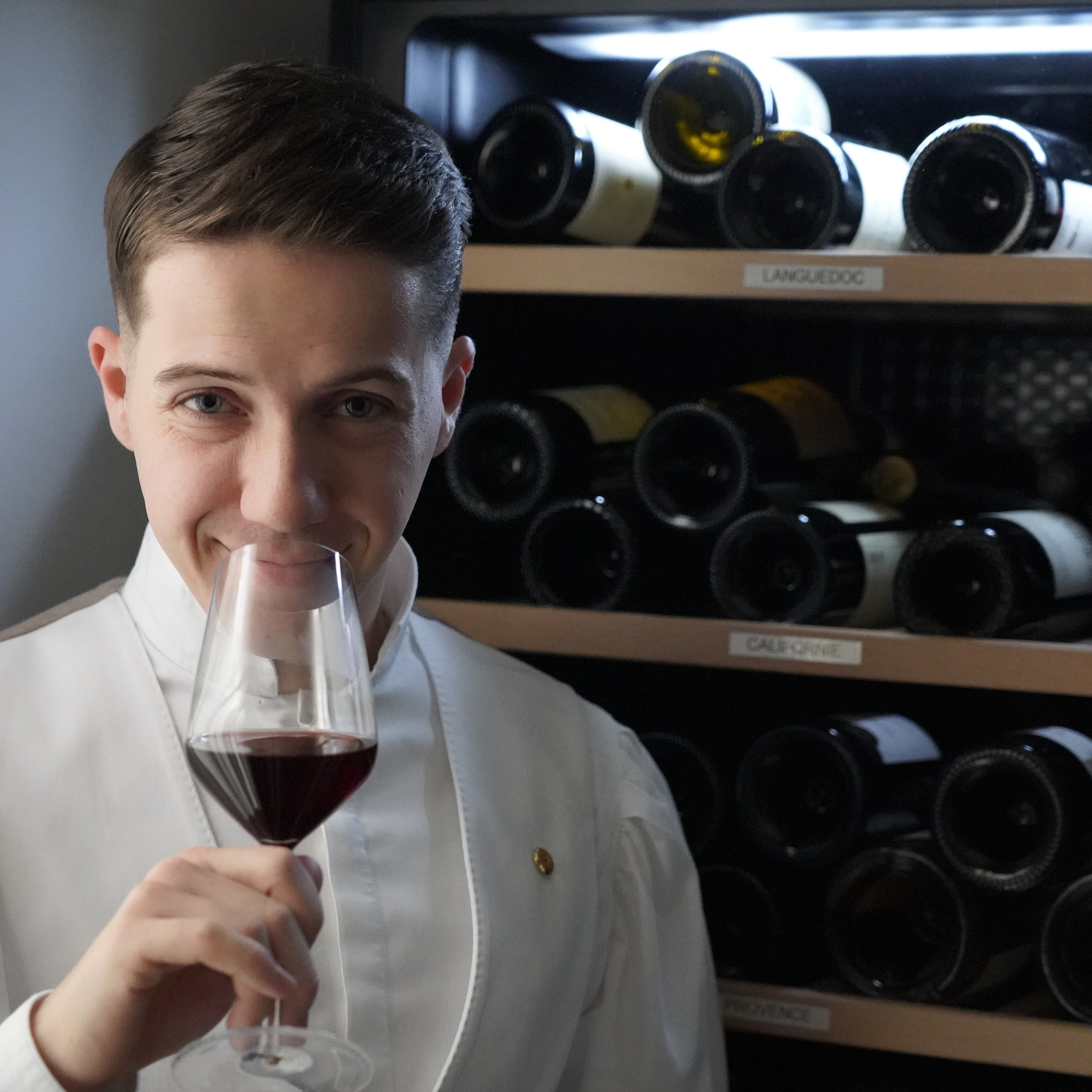 news-main-le-terroir-raconte-par-un-jeune-sommelier-emotions-rencontres-et-transmission-avec-noe-richard.1757068414.JPG