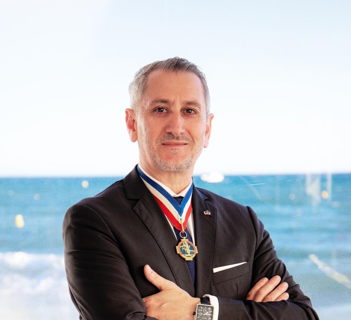 news-main-olivier-novelli-mof-en-art-du-service-transmettre-lexcellence-aux-talents-de-demain.1746806345.jpeg