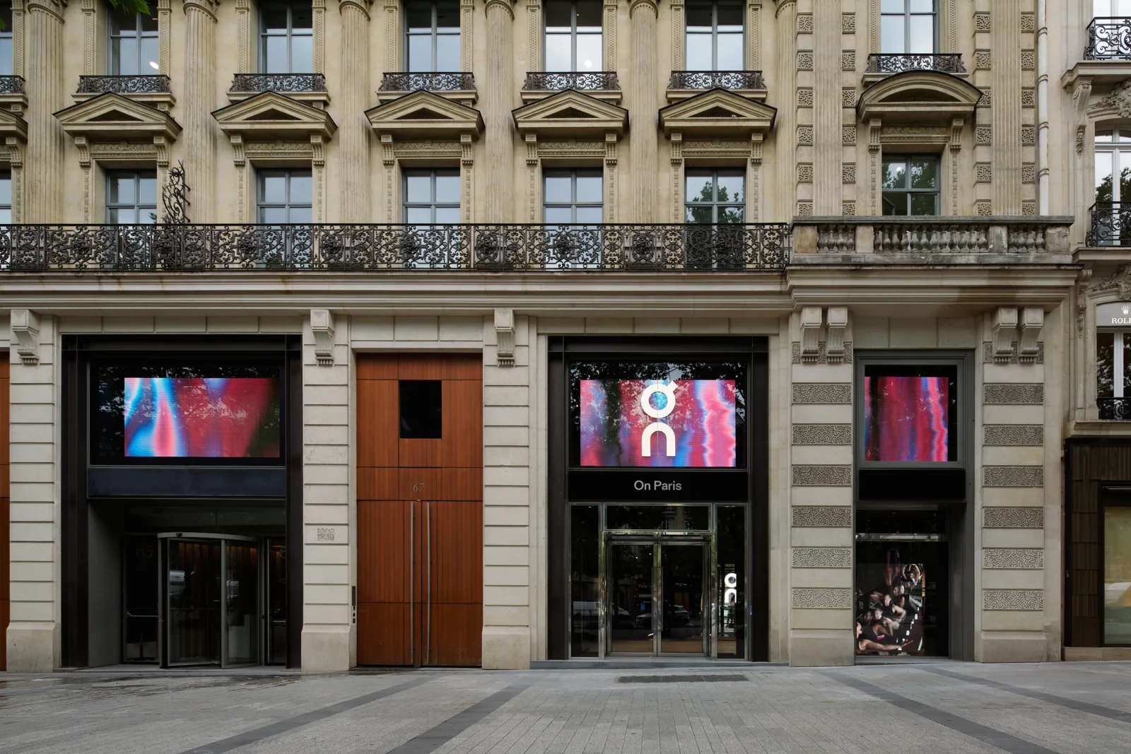 news-main-on-annonce-louverture-de-son-premier-magasin-phare-sur-les-champs-elysees.1721043157.jpg