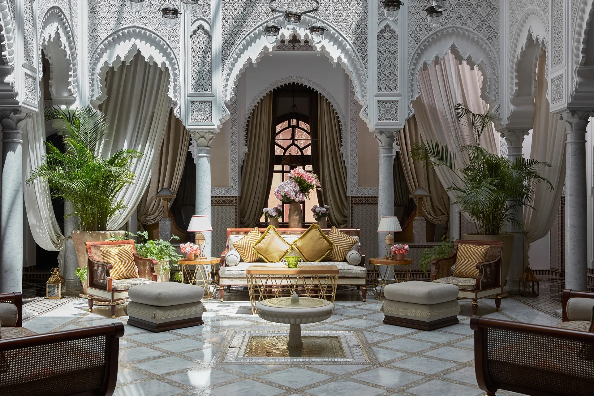 news-main-royal-mansour-marrakech-parmi-les-plus-beaux-hotels-du-monde-triple-distinction-aux-worlds-50-best-hotels-2025.1765176951.webp