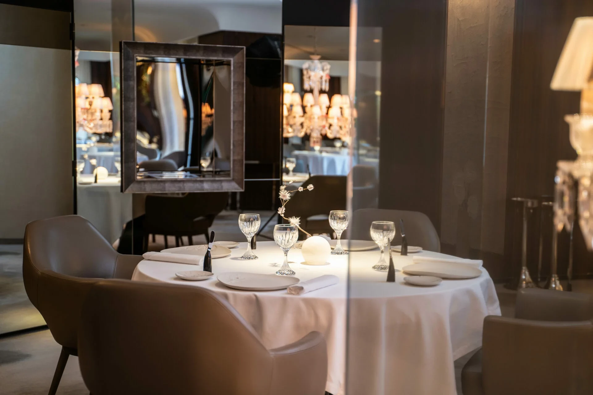 news-main-sublimes-accords-une-experience-culinaire-et-vins-rares-au-restaurant-pic.1739891991.webp