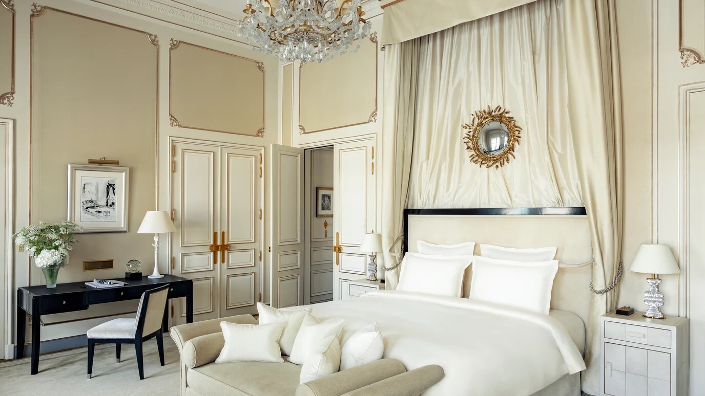 Assistant Direction Restauration Room Service  (h/f)