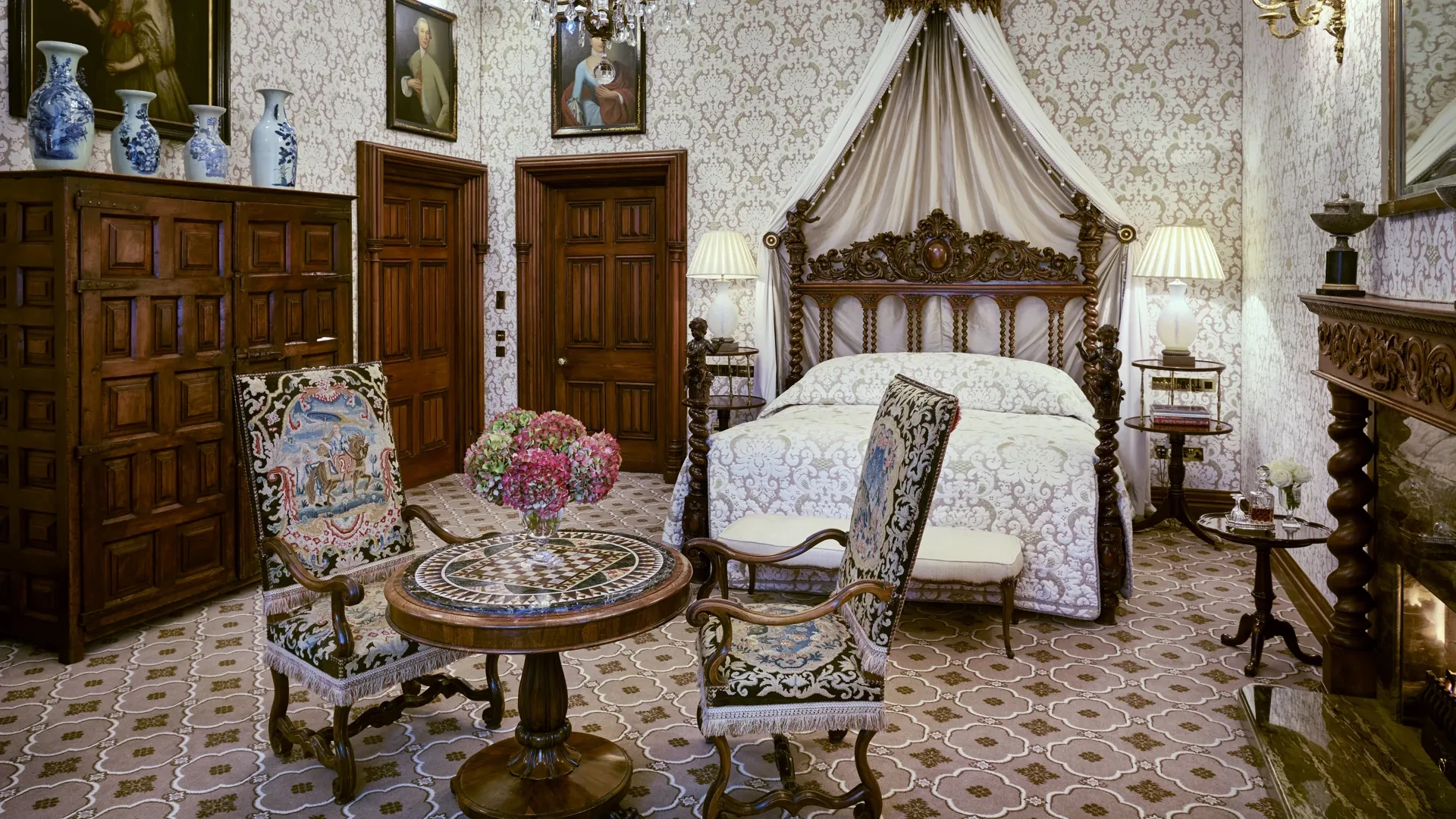 Reception Supervisor (W/M)