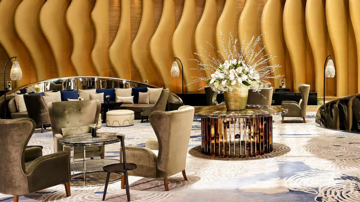 F&B Host - Arabic Speaker (w/m)