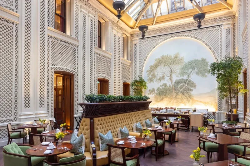 Waiter - Resturant Mauro Colagreco (W/M)