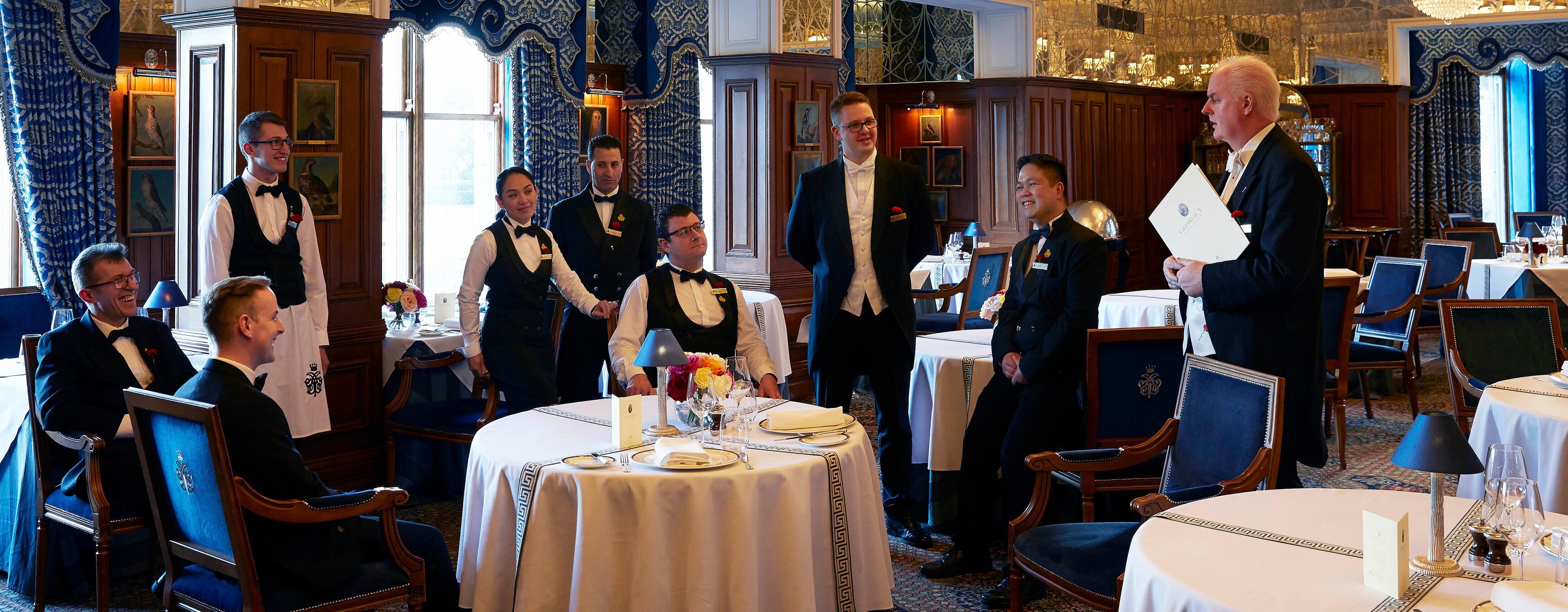 Waiter (W/M)