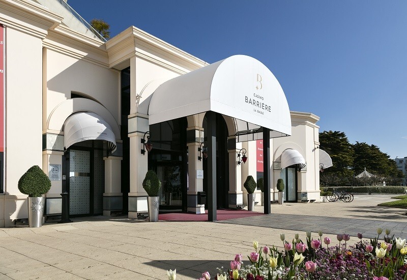 Serveur/Barman - extra (le Casino Barrière La Baule) (F/H)
