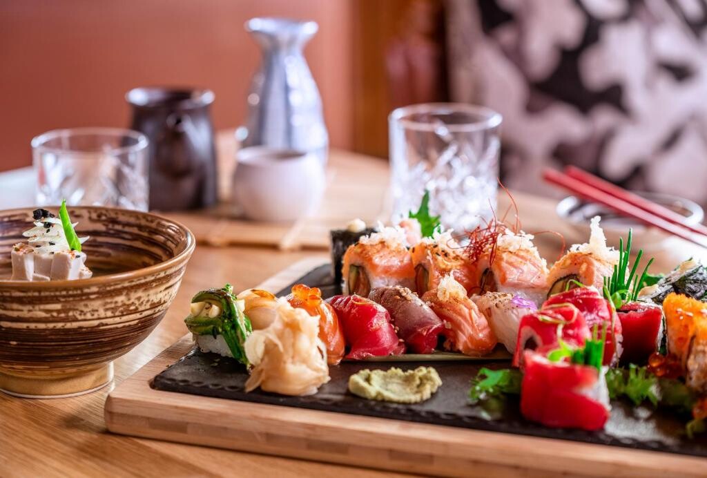 Supervisor - Room Service (M/H)